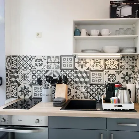N2 Des Etudes Cosy Hypercentre Wifi Conciergeriedamecarcas Apartment *