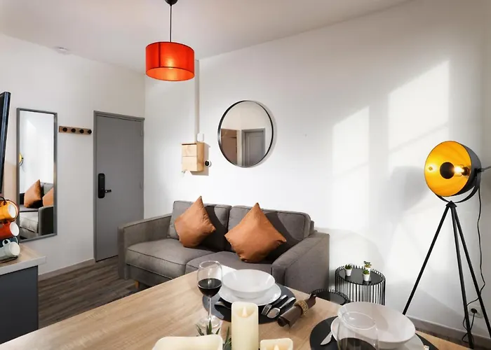 N2 Des Etudes Cosy Hypercentre Wifi Conciergeriedamecarcas Apartment